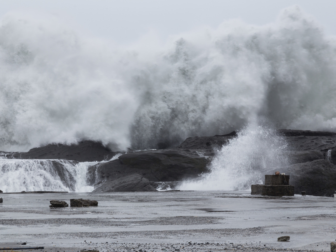 sonhar-com-tsunami